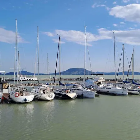 In - Balaton 18626